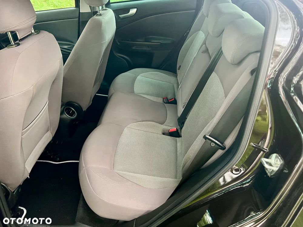 Alfa Romeo Giulietta 2.0 JTDM Distinctive - 13