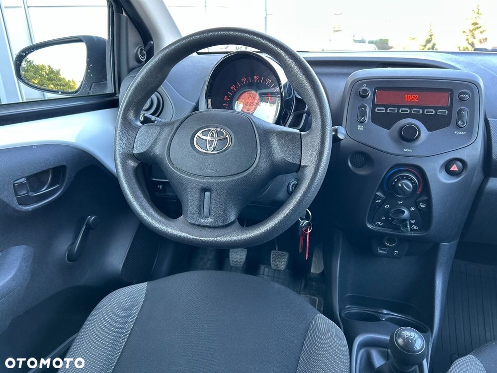 Toyota Aygo - 11