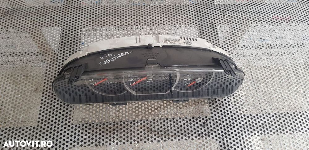 Ceasuri Bord Kia Carnival 2.9 Crdi Dezmembrez Kia Carnival - 4
