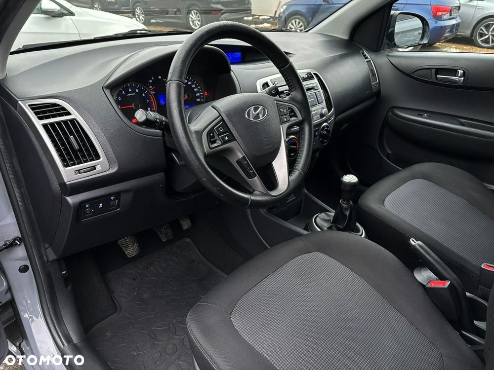 Hyundai i20 1.2 Fifa World Cup Edition - 11