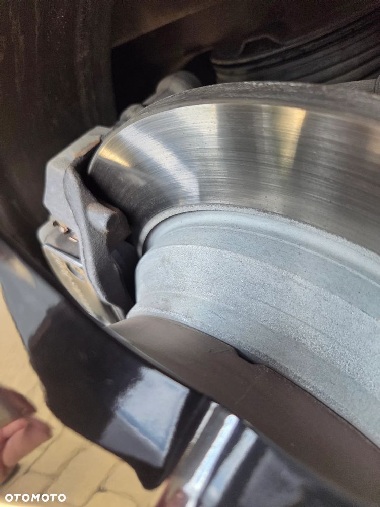 Mercedes-Benz Klasa V 300 d 4-Matic Exclusive 9G-Tronic (d³ugi) - 36