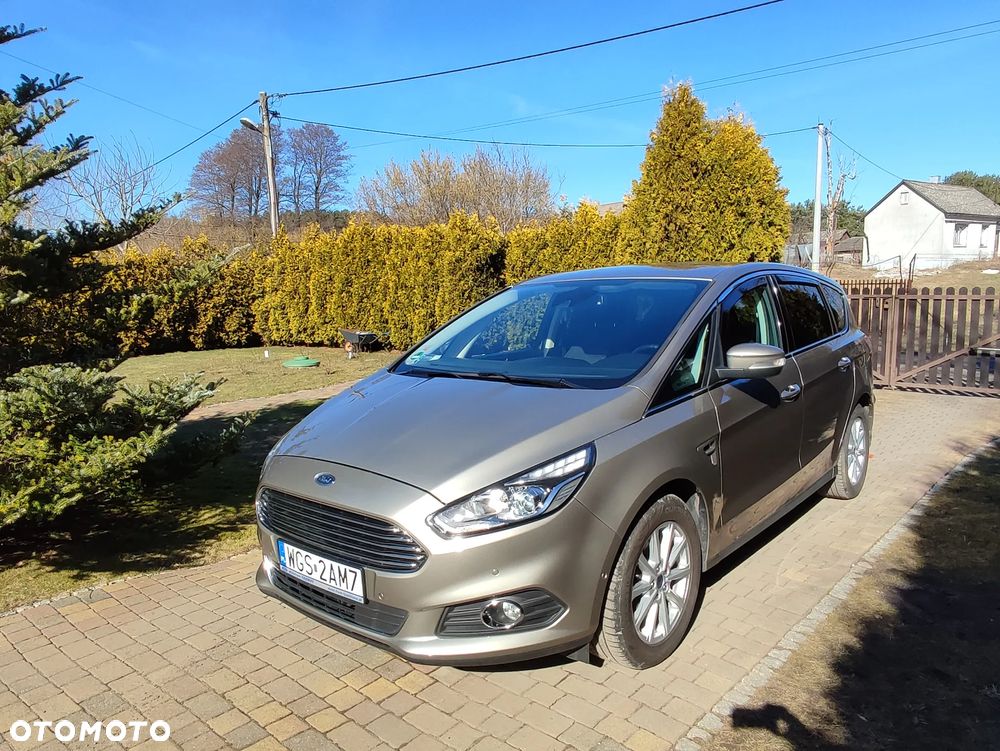 Ford S-Max - 11