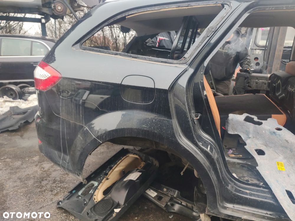 FORD MONDEO MK4 KOMBI BŁOTNIK TYŁ PRAWY - 1