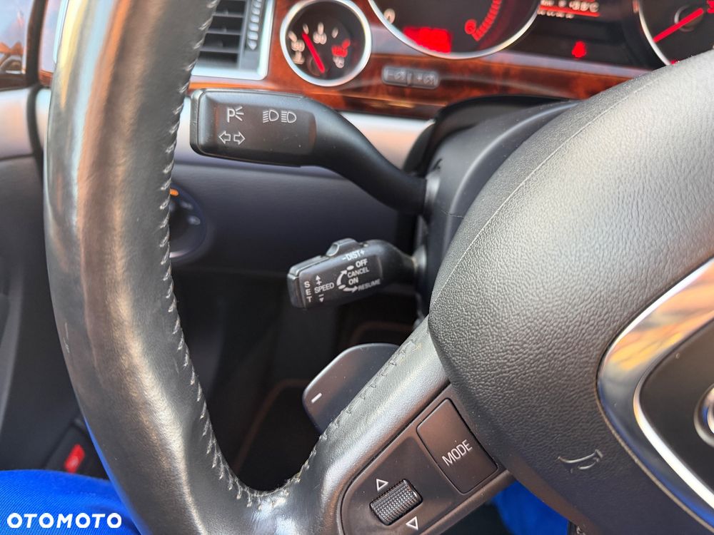 Audi A8 4.2 TDI Quattro - 24