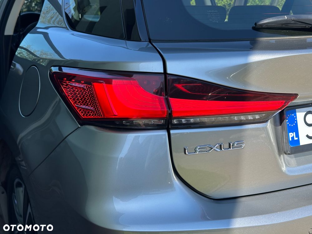 Lexus CT 200h Prestige - 24