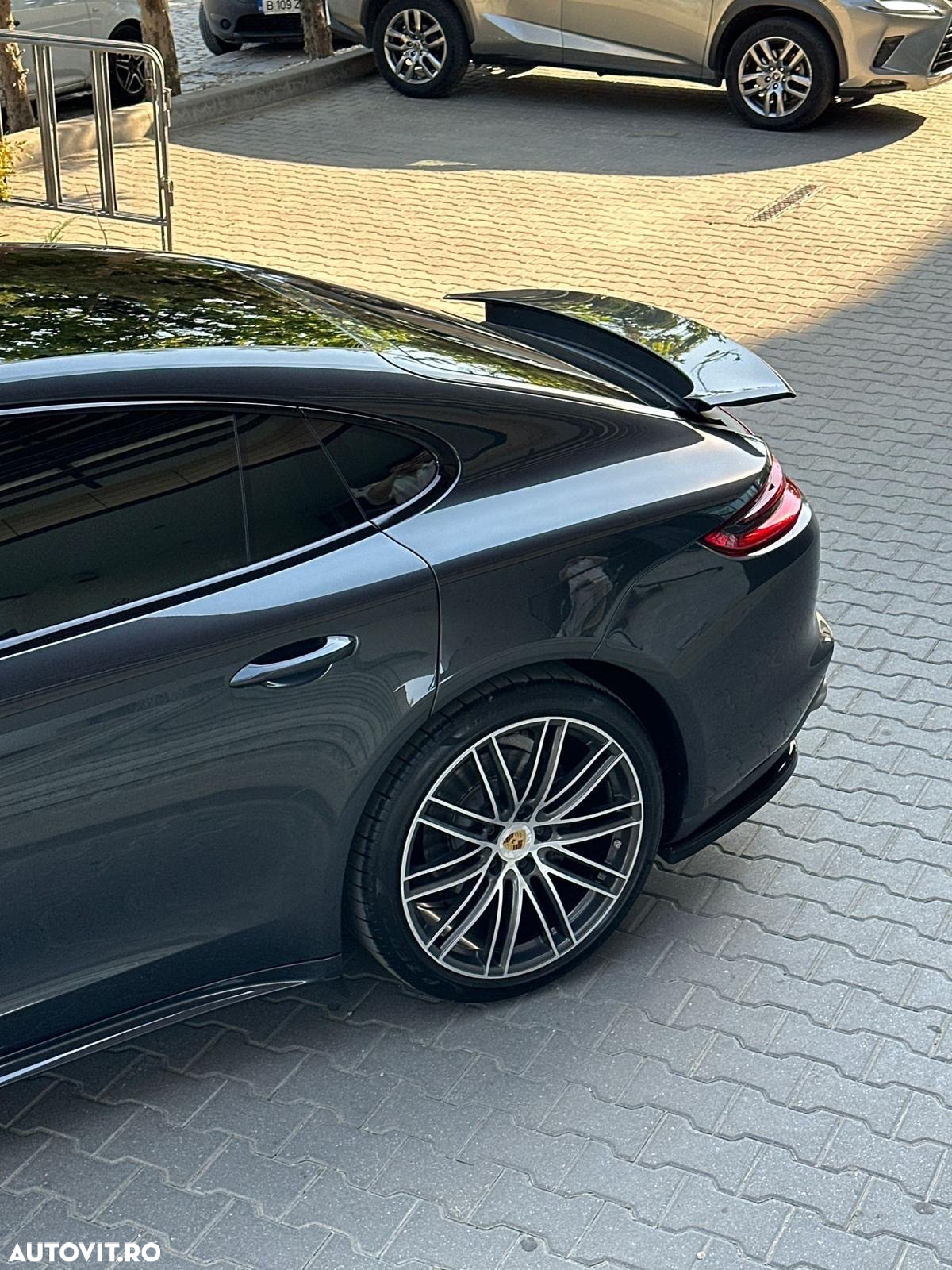 Porsche Panamera 4S - 5
