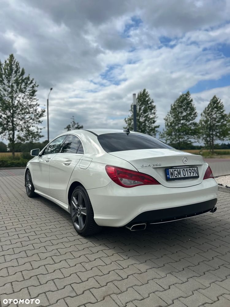 Mercedes-Benz CLA 250 7G-DCT - 9