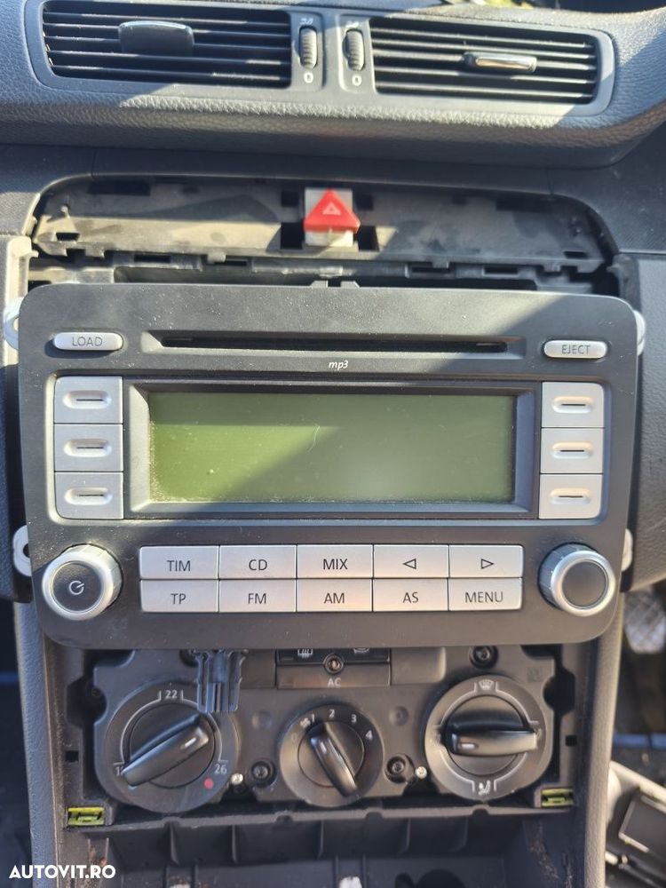 Radio cd player RCD500 mp3 cu cod Volkswagen Passat B6 Golf 5 Jetta To - 2