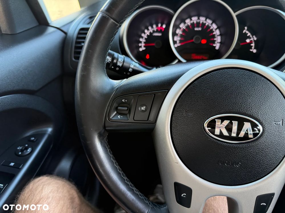 Kia Venga 1.4 CVVT Dream Team Edition - 14