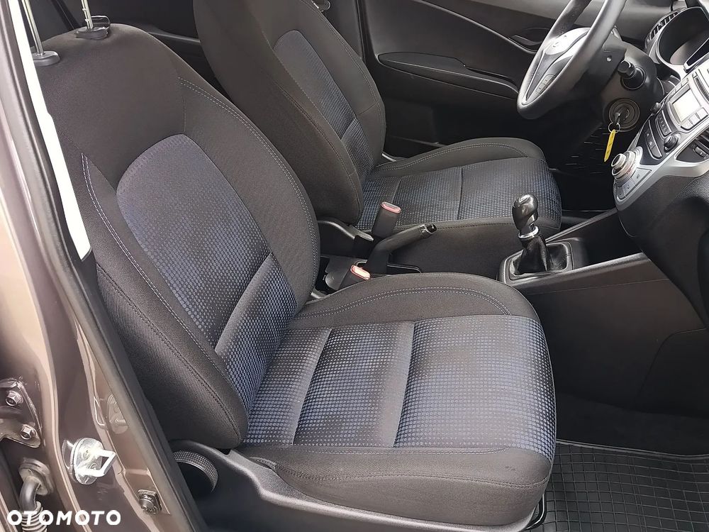 Hyundai ix20 - 10