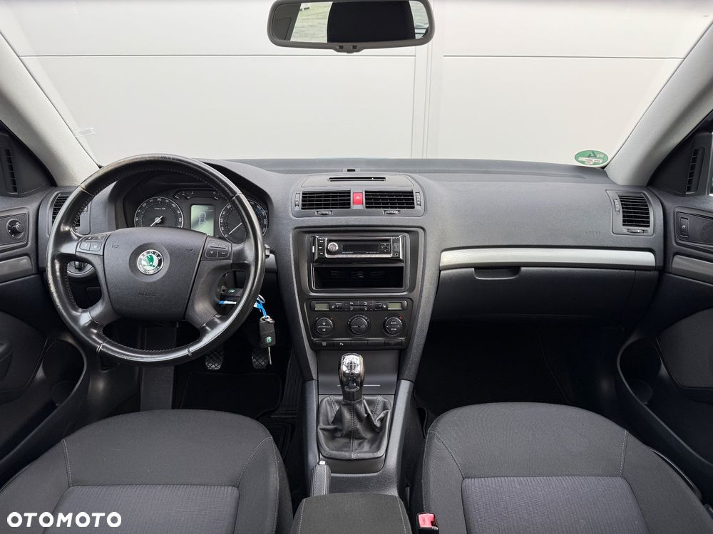 Skoda Octavia - 14
