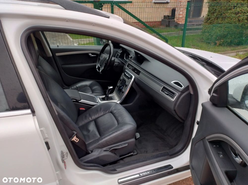 Volvo V70 D4 Momentum - 26