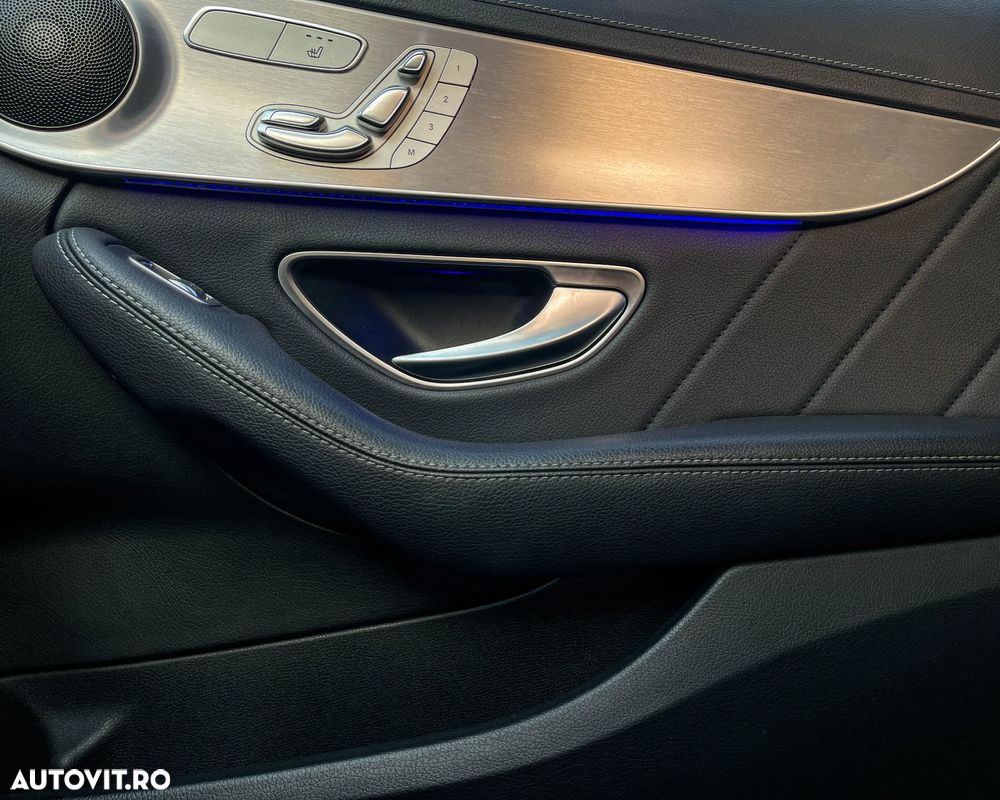 Mercedes-Benz C 220 d 4Matic T 9G-TRONIC AMG Line - 19