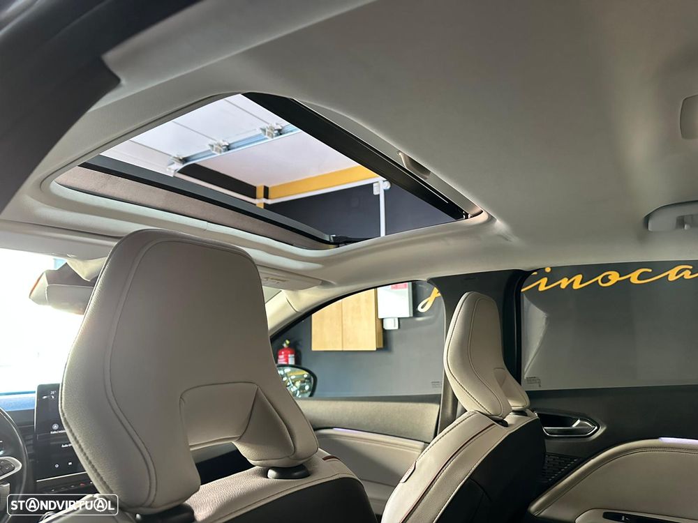 Renault Captur 1.6 E-Tech Plug-In Initiale Paris - 17