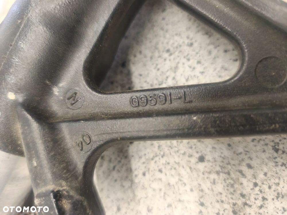 Laga lewa, zawieszenie przód, amortyzator, kopyto Triumph Tiger 1050 - 17