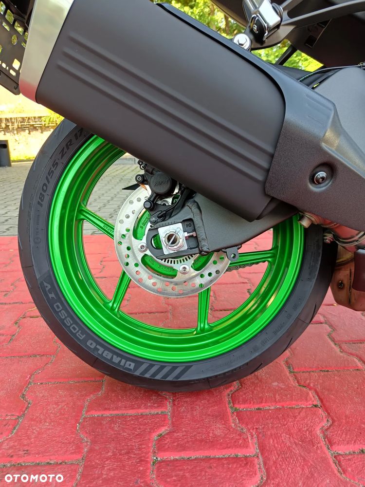 Kawasaki ZX - 16
