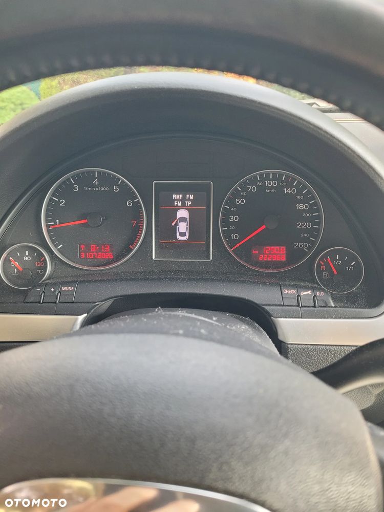 Audi A4 Avant - 8