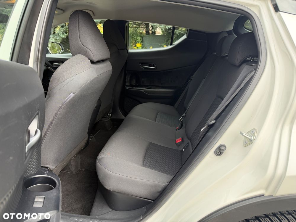 Toyota C-HR Business-Edition - 31