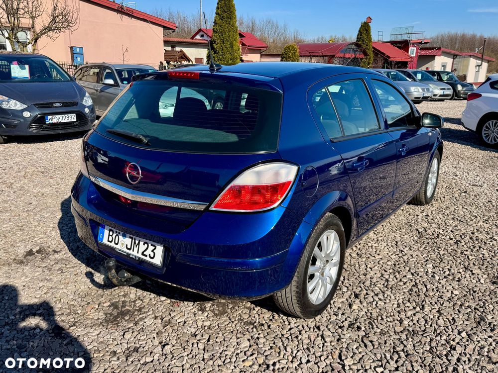 Opel Astra - 4