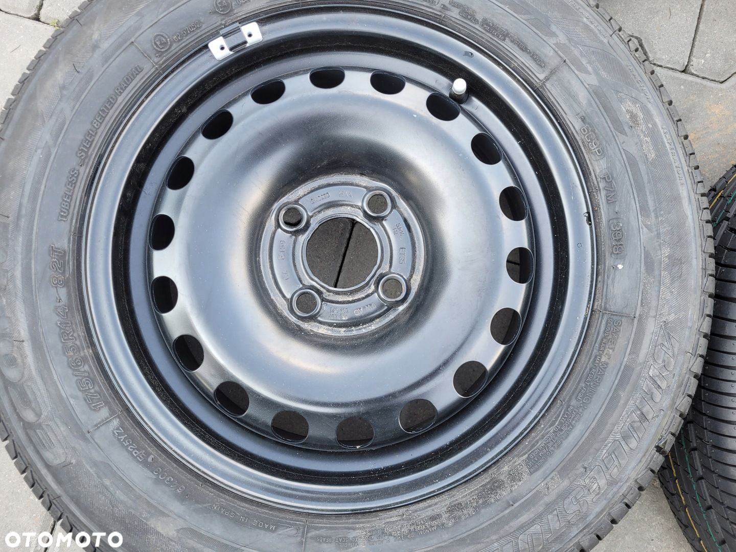 KOŁA LATO VW UP,SKODA CITIGO,SEAT MII NOWE OPONY Bridgestone 175/65R14 - 9