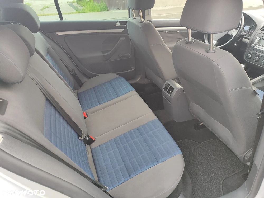Volkswagen Golf 1.6 Tour Edition - 34