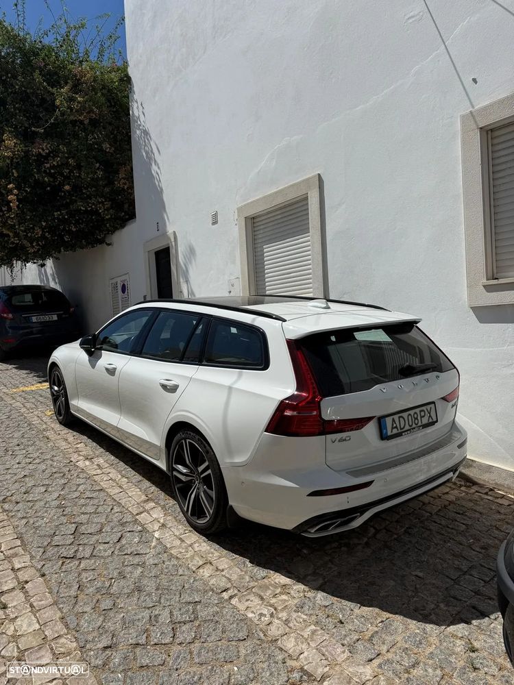Volvo V60 D4 Geartronic R-Design - 4