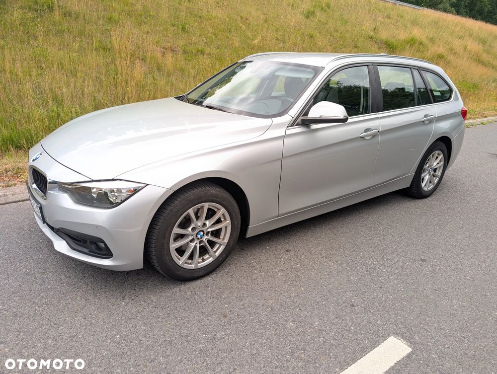 BMW Seria 3 318d xDrive Advantage - 12