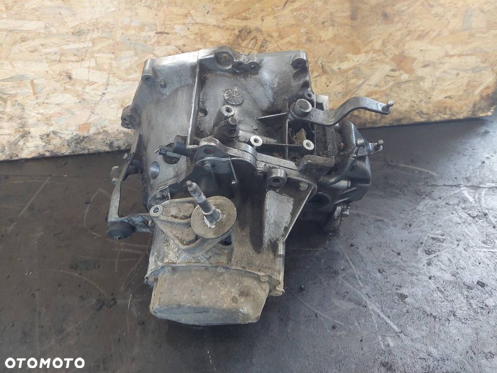 SKRZYNIA BIEGÓW PEUGEOT PARTNER I BERLINGO I 1.6 HDI MANUAL 5 BIEGÓW 20DP37 - 3