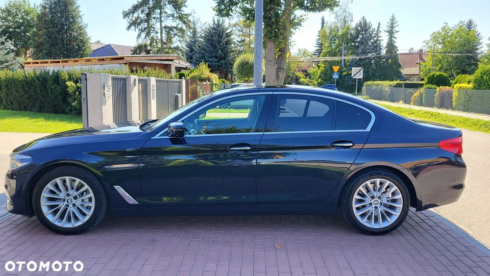 BMW Seria 5 530i xDrive Luxury Line - 4