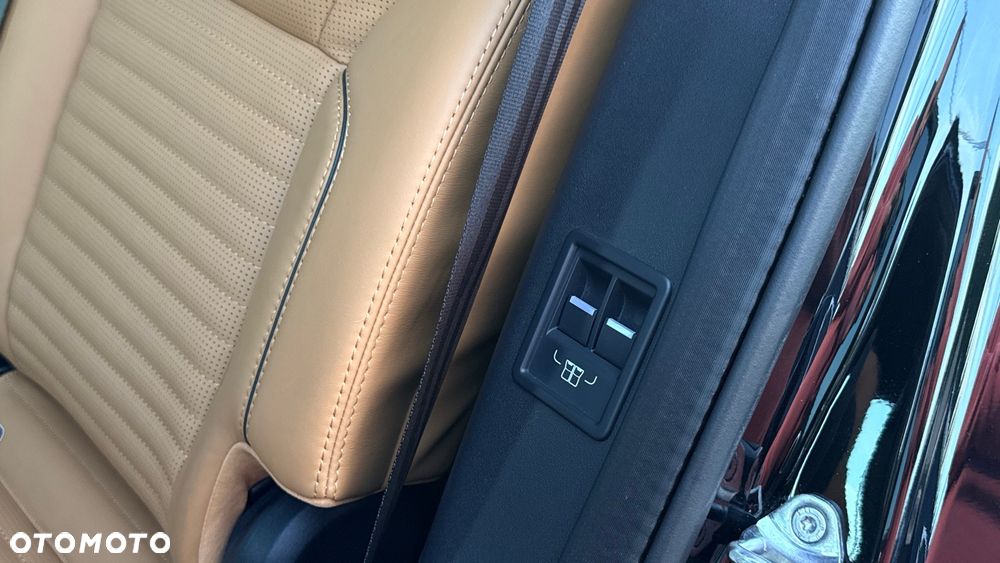 Land Rover Discovery 2.0 SD4 HSE Luxury - 32