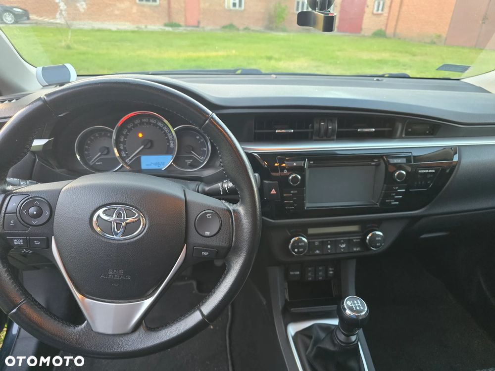 Toyota Corolla 1.6 Premium - 8