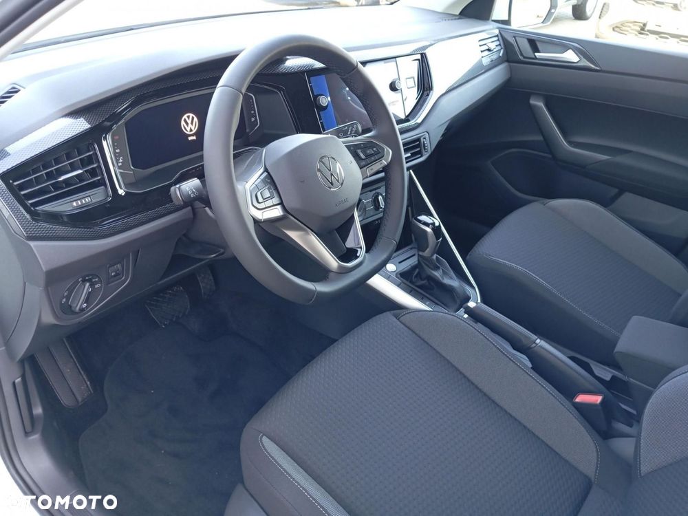 Volkswagen Polo - 10