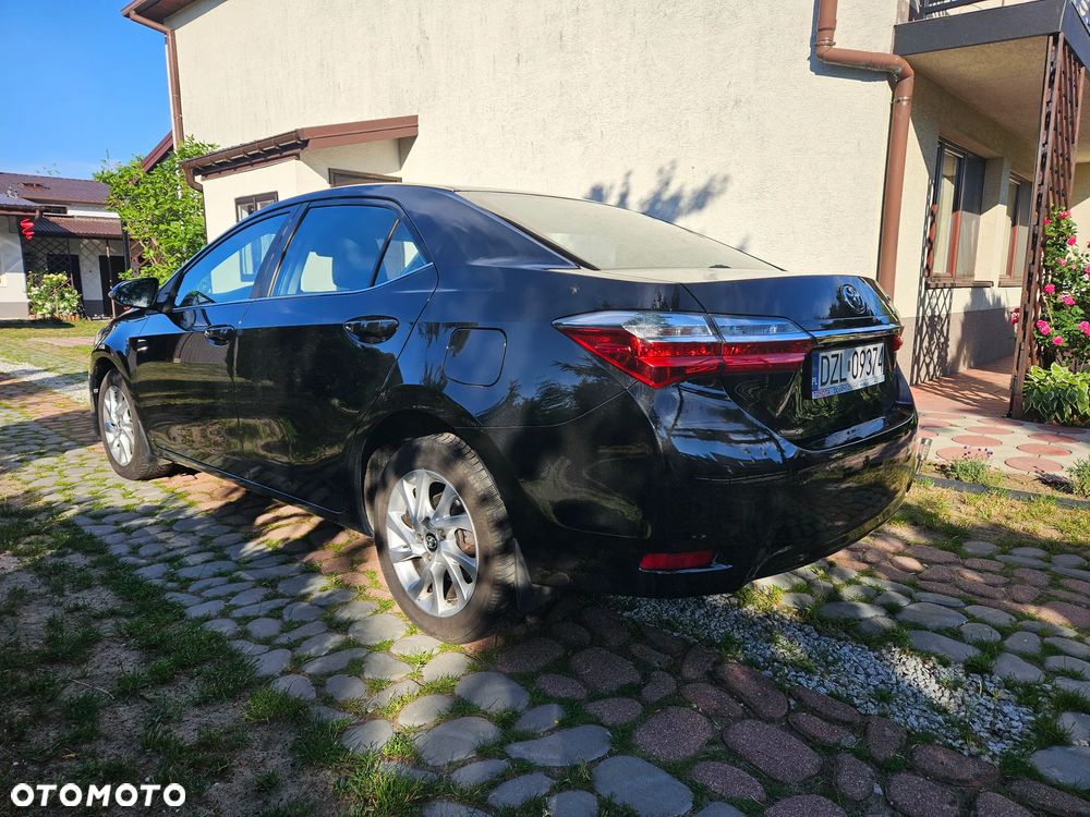 Toyota Corolla - 5