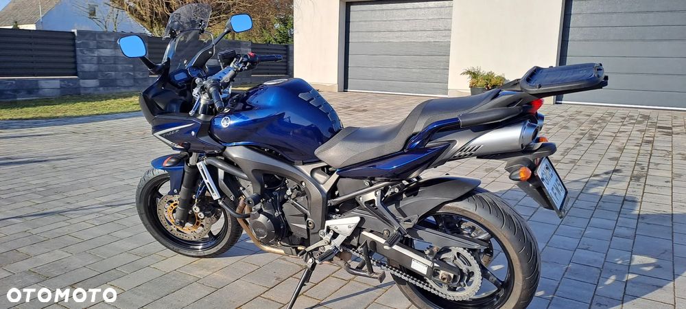 Yamaha FZS - 1