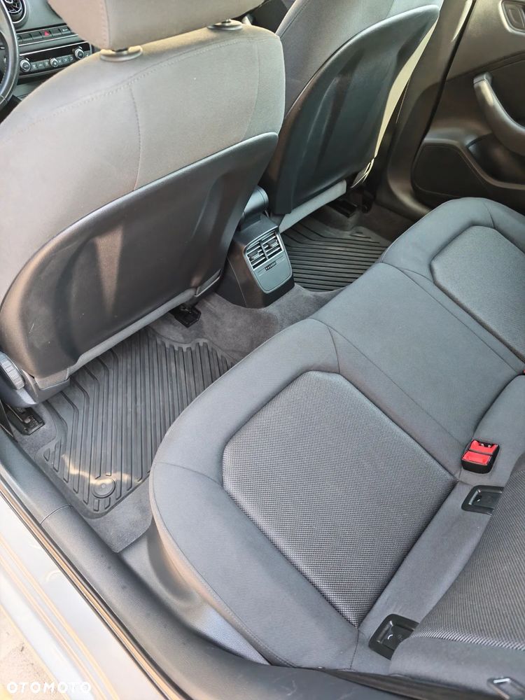 Audi A3 Sportback 30 TFSI S tronic - 11