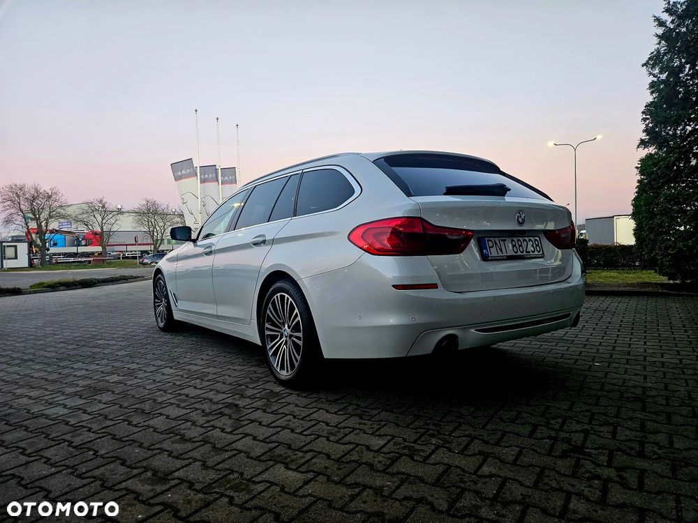 BMW Seria 5 520d xDrive Sport Line - 6