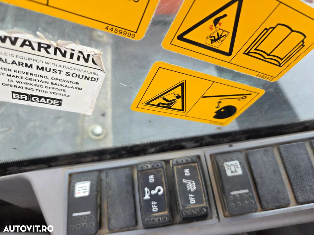 Hitachi ZX85, 2021, 4.088h, CUPLA RAPIDA+3 CUPE NOI, Senile CAUCIUC 90% ok, Inst hidr de picon pe bratele de excavare, A doua inst hidr pe bratele de excavare, Ad sapare 5m, ridica 4,5t, camera spate, 8.650kg, leasing 4 ani-6.500lei/luna, PROMOTIE 56.900 EUR - 33