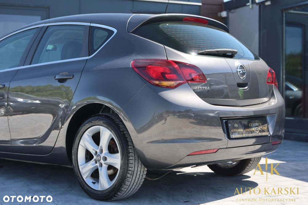 Opel Astra - 16