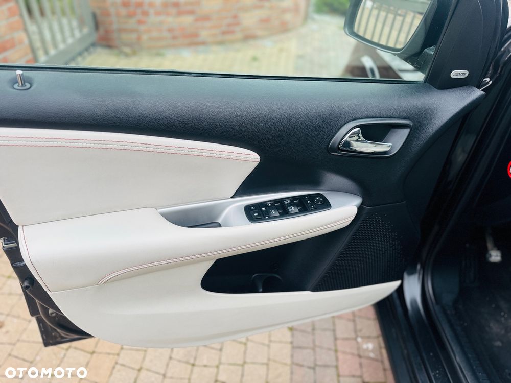 Fiat Freemont 2.0 Multijet Black Code AWD - 20