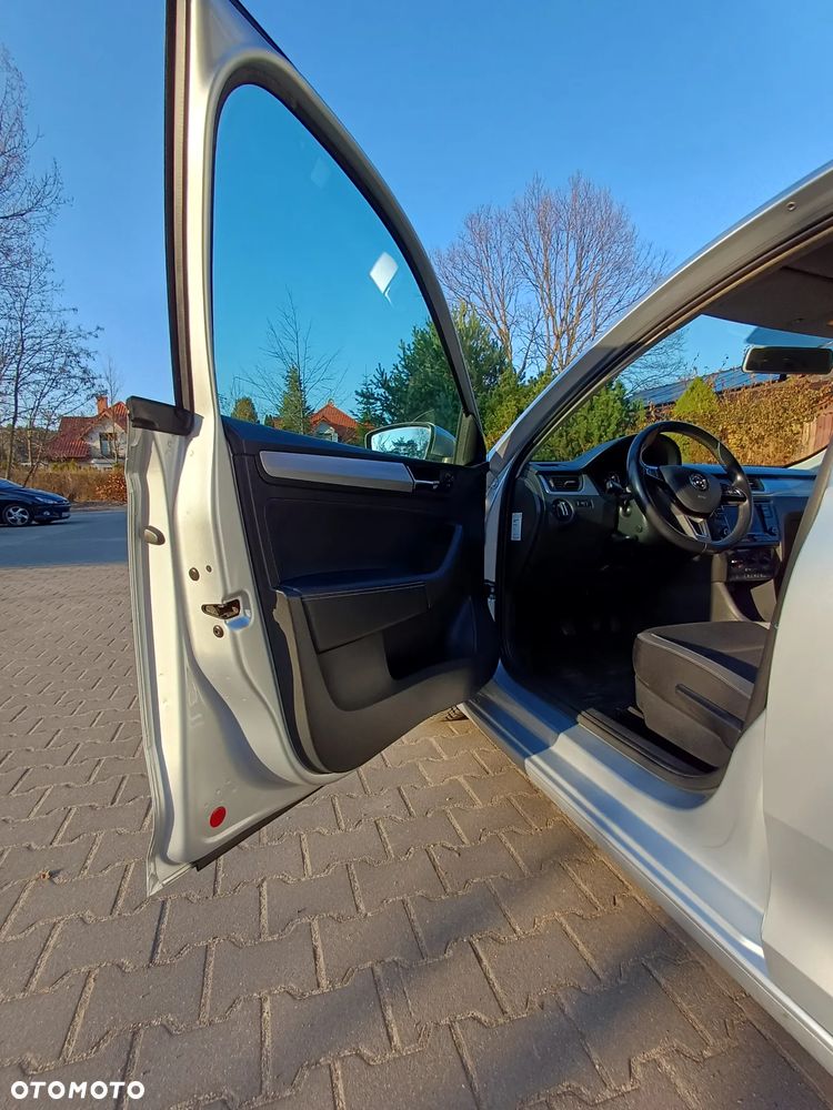 Skoda RAPID 1.0 TSI Ambition - 14