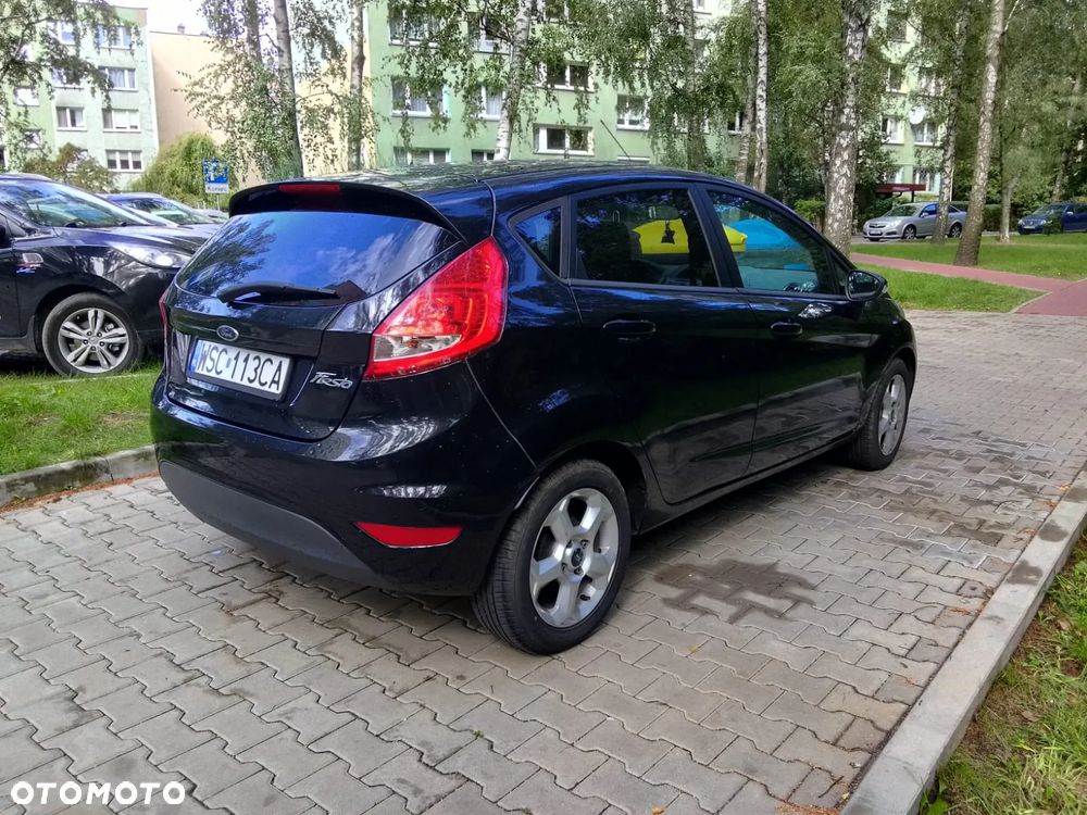 Ford Fiesta - 6