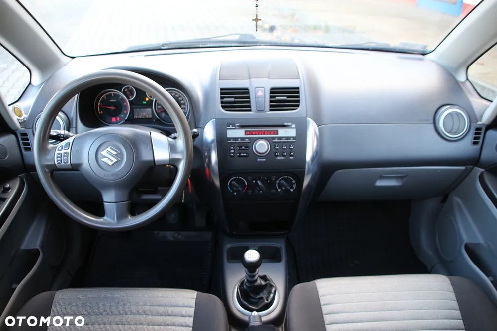 Suzuki SX4 2.0 DDiS Explore 4WD - 26