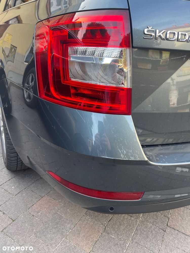 Skoda Octavia 2.0 TDI 4x4 Ambition DSG - 9