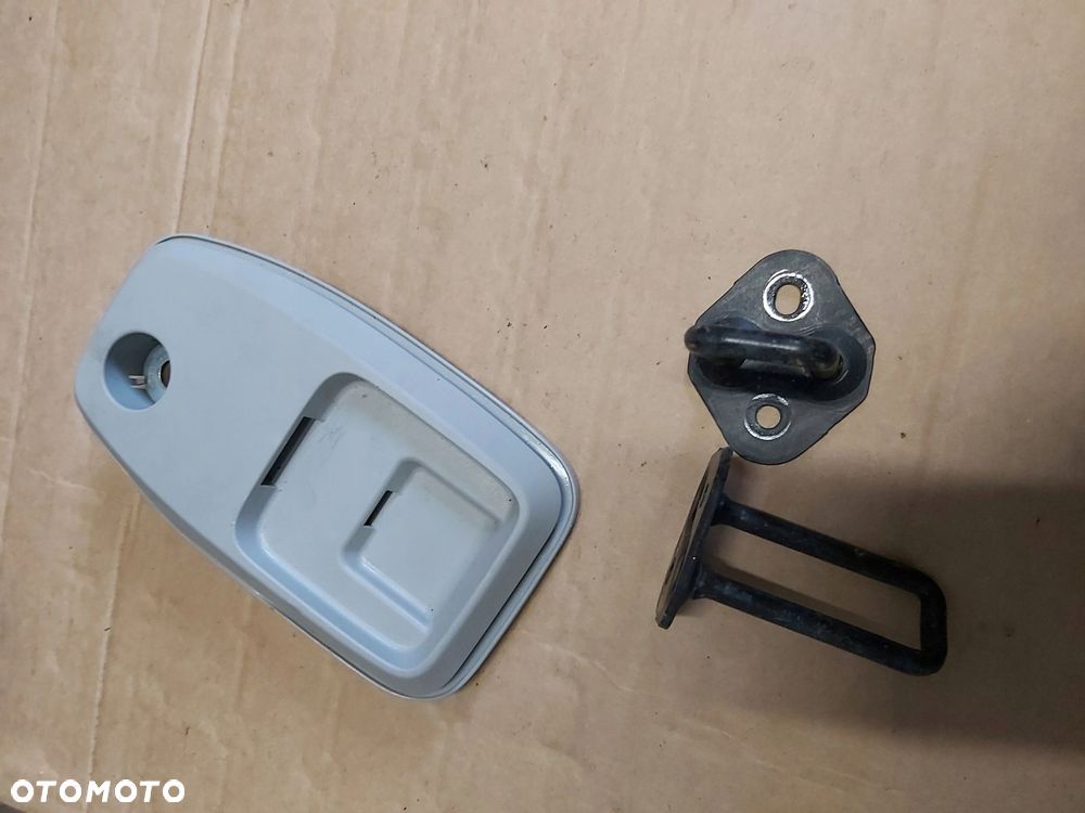 Toyota Yaris III fotele przekładka van 5D kanapa - 5