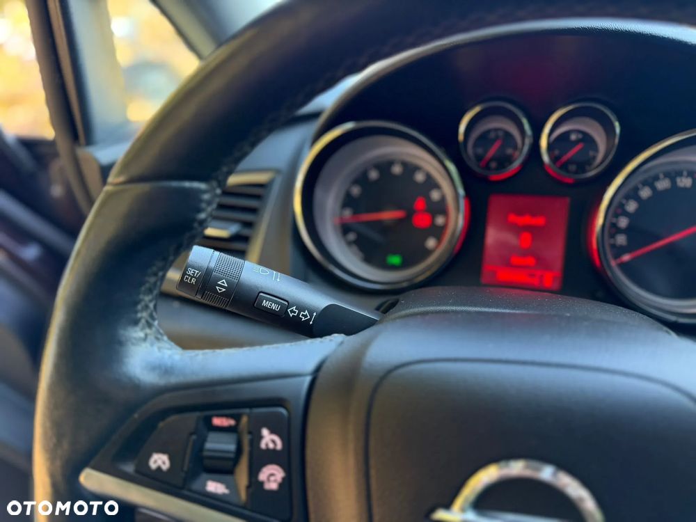 Opel Astra 1.6 Active - 29