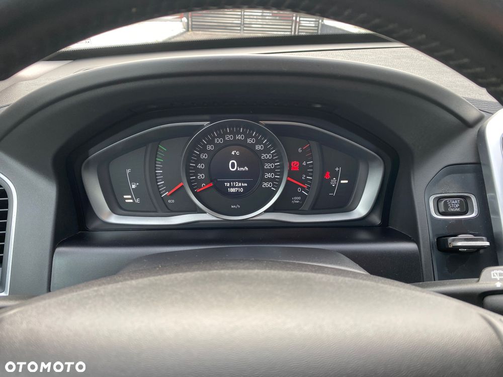 Volvo XC 60 D3 Kinetic - 24