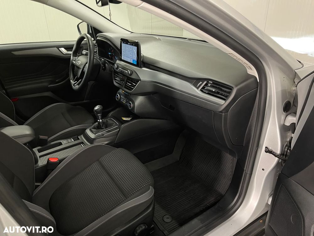 Ford Focus 1.5 EcoBlue Connected - 9