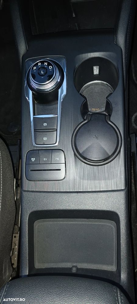Ford Kuga - 7