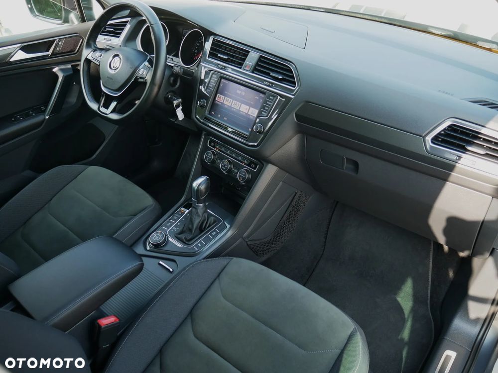 Volkswagen Tiguan - 22