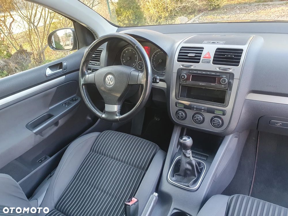 Volkswagen Golf - 15